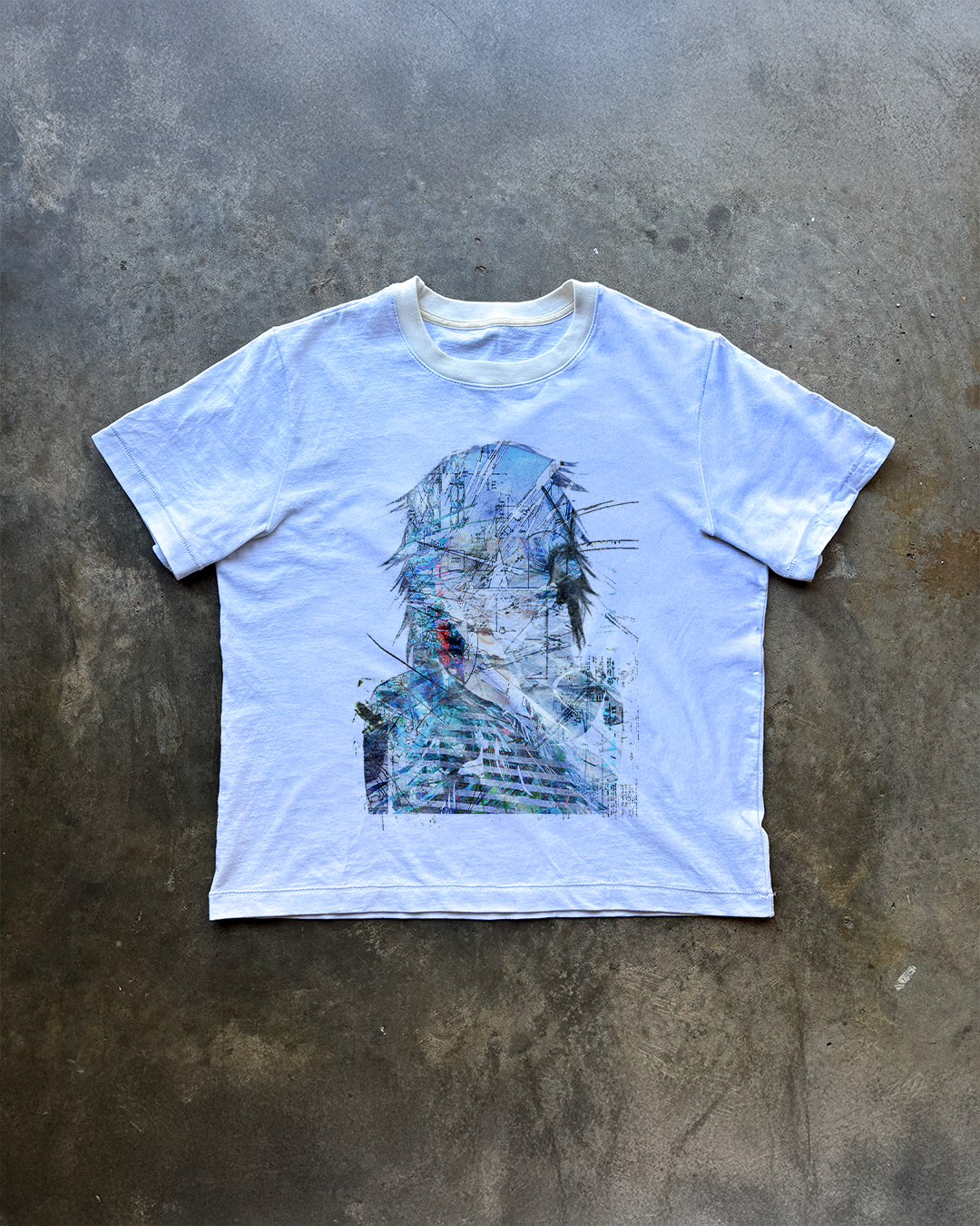 DESIGN 1 Cropped T-shirt